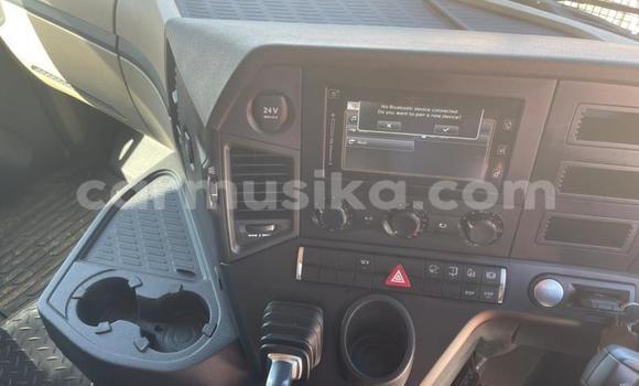 Acheter Occasion Voiture Mercedes‒Benz 600 Blanc à Beitbridge, Matabeleland South Acheter Occasion Voiture Mercedes‒Benz 600 Blanc à Beitbridge, Matabeleland South