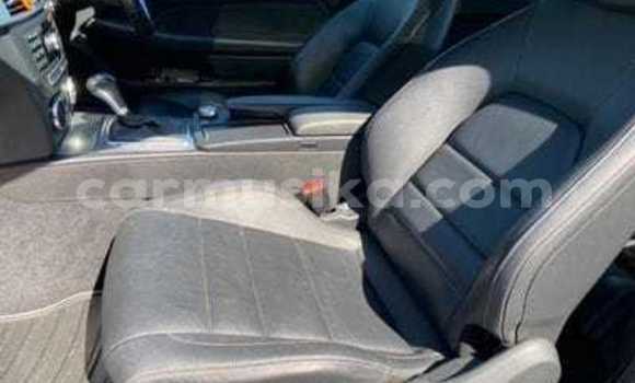 Acheter Occasion Voiture Mercedes-Benz C-Classe Gris à Beitbridge, Matabeleland South Acheter Occasion Voiture Mercedes-Benz C-Classe Gris à Beitbridge, Matabeleland South