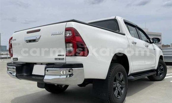 Tenga Imported Toyota Hilux Zvimwe Mota in Beitbridge in Matabeleland South Tenga Imported Toyota Hilux Zvimwe Mota in Beitbridge in Matabeleland South