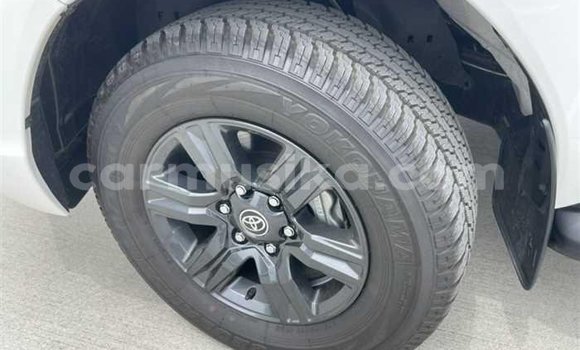 Tenga Imported Toyota Hilux Zvimwe Mota in Beitbridge in Matabeleland South Tenga Imported Toyota Hilux Zvimwe Mota in Beitbridge in Matabeleland South