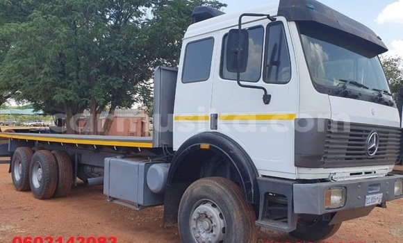 Buy Used Mercedes‒Benz 2538 White Truck in Harare in Harare