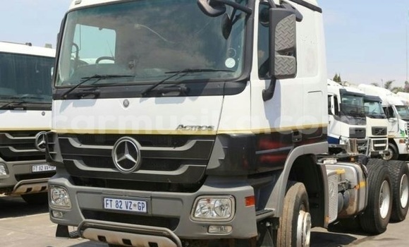 Buy Used Mercedes‒Benz 3331 White Truck in Harare in Harare