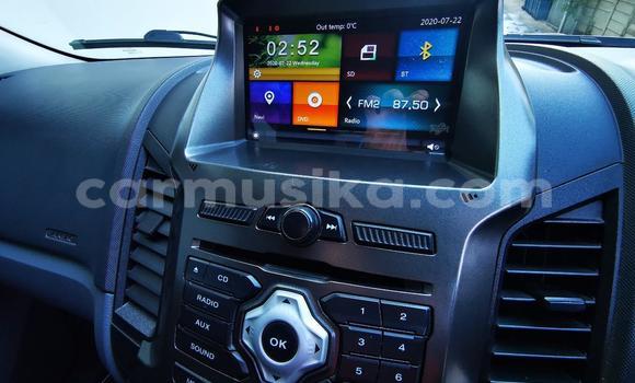 Nunua Ilio tumika Ford Ranger Nyeupe Gari ndani ya Beitbridge nchini Matabeleland Kusini Nunua Ilio tumika Ford Ranger Nyeupe Gari ndani ya Beitbridge nchini Matabeleland Kusini