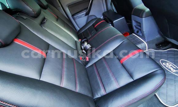 Nunua Ilio tumika Ford Ranger Nyeupe Gari ndani ya Beitbridge nchini Matabeleland Kusini Nunua Ilio tumika Ford Ranger Nyeupe Gari ndani ya Beitbridge nchini Matabeleland Kusini