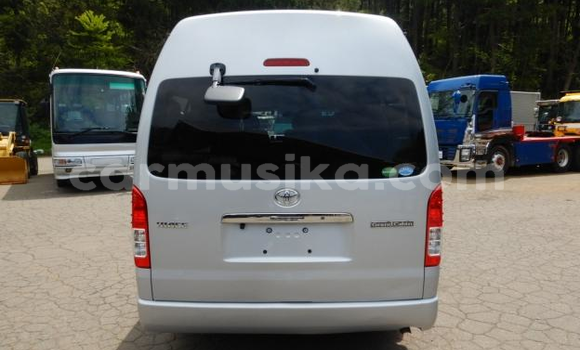 Acheter Import Voiture Toyota Hiace Autre à Beitbridge, Matabeleland South Acheter Import Voiture Toyota Hiace Autre à Beitbridge, Matabeleland South