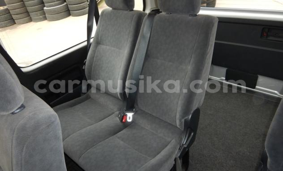 Acheter Import Voiture Toyota Hiace Autre à Beitbridge, Matabeleland South Acheter Import Voiture Toyota Hiace Autre à Beitbridge, Matabeleland South