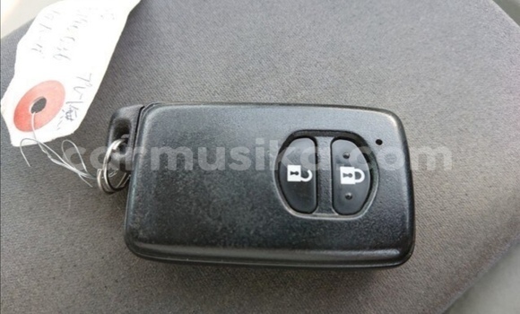 Buy Used Toyota Prius Blue Car in Beitbridge in Matabeleland South Buy Used Toyota Prius Blue Car in Beitbridge in Matabeleland South