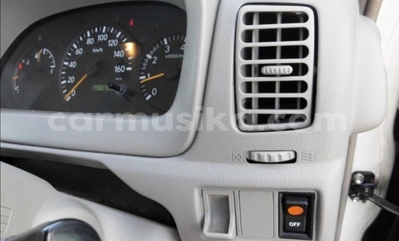 Nunua Ilio tumika Toyota Dyna Nyeupe Lori ndani ya Beitbridge nchini Matabeleland Kusini Nunua Ilio tumika Toyota Dyna Nyeupe Lori ndani ya Beitbridge nchini Matabeleland Kusini