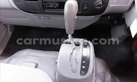 Nunua Ilio tumika Toyota Dyna Nyeupe Lori ndani ya Beitbridge nchini Matabeleland Kusini Nunua Ilio tumika Toyota Dyna Nyeupe Lori ndani ya Beitbridge nchini Matabeleland Kusini