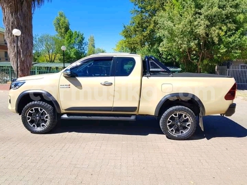 Big with watermark toyota hilux harare emerald hill 22350