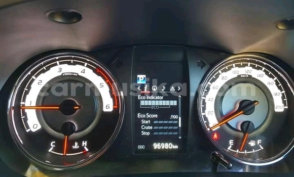 Tenga Tsaru Toyota Hilux Beige Mota in Emerald Hill in Harare Tenga Tsaru Toyota Hilux Beige Mota in Emerald Hill in Harare