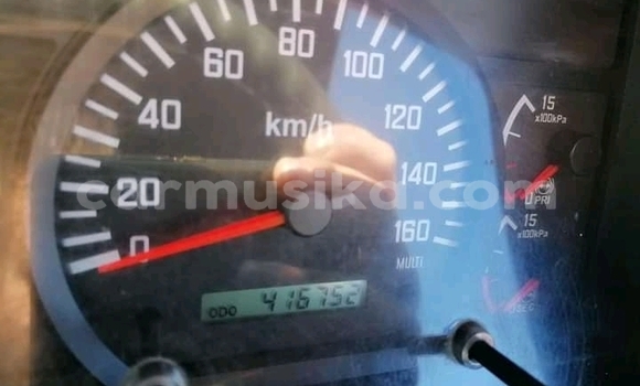 Tenga Tsaru Toyota Hilux Beige Mota in Emerald Hill in Harare Tenga Tsaru Toyota Hilux Beige Mota in Emerald Hill in Harare