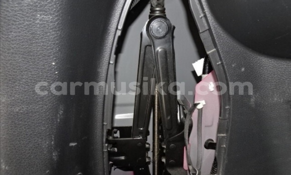 Acheter Occasion Voiture Nissan X–Trail Rouge à Beitbridge, Matabeleland South Acheter Occasion Voiture Nissan X–Trail Rouge à Beitbridge, Matabeleland South