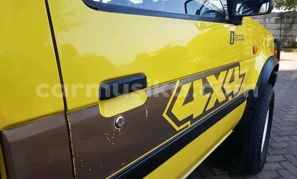 Tenga Tsaru Nissan NP 300 Zvimwe Mota in Emerald Hill in Harare Tenga Tsaru Nissan NP 300 Zvimwe Mota in Emerald Hill in Harare