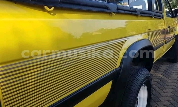 Tenga Tsaru Nissan NP 300 Zvimwe Mota in Emerald Hill in Harare Tenga Tsaru Nissan NP 300 Zvimwe Mota in Emerald Hill in Harare