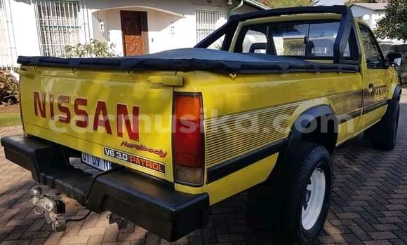 Tenga Tsaru Nissan NP 300 Zvimwe Mota in Emerald Hill in Harare Tenga Tsaru Nissan NP 300 Zvimwe Mota in Emerald Hill in Harare