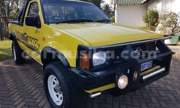 Tenga Tsaru Nissan NP 300 Zvimwe Mota in Emerald Hill in Harare Tenga Tsaru Nissan NP 300 Zvimwe Mota in Emerald Hill in Harare