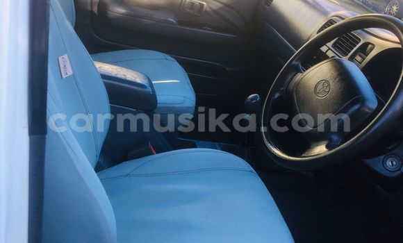 Tenga Tsaru Toyota Hilux Nhema Mota in Epworth in Harare Tenga Tsaru Toyota Hilux Nhema Mota in Epworth in Harare