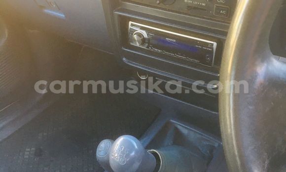 Tenga Tsaru Toyota Hilux Nhema Mota in Epworth in Harare Tenga Tsaru Toyota Hilux Nhema Mota in Epworth in Harare