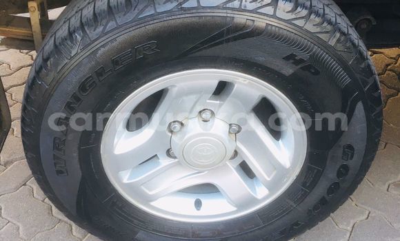 Tenga Tsaru Toyota Hilux Nhema Mota in Epworth in Harare Tenga Tsaru Toyota Hilux Nhema Mota in Epworth in Harare