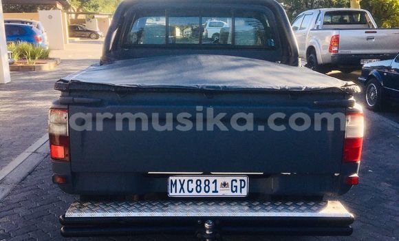 Tenga Tsaru Toyota Hilux Nhema Mota in Epworth in Harare Tenga Tsaru Toyota Hilux Nhema Mota in Epworth in Harare