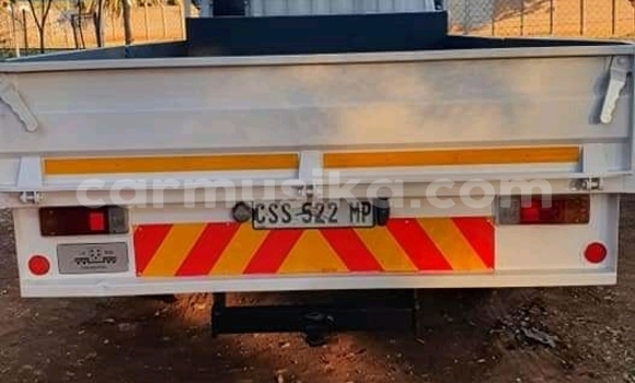Nunua Ilio tumika Toyota Dyna Nyeupe Gari ndani ya Willowvale nchini Harare Nunua Ilio tumika Toyota Dyna Nyeupe Gari ndani ya Willowvale nchini Harare