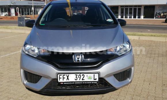 Tenga Tsaru Honda Jazz Sirivha Mota in Beitbridge in Matabeleland South