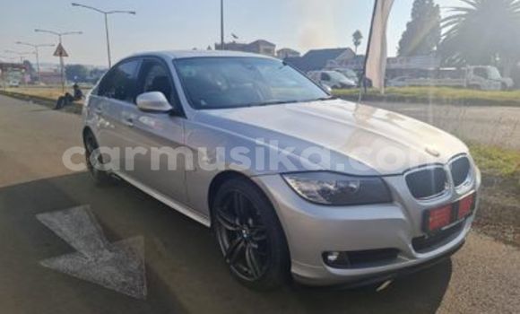 Nunua Ilio tumika BMW 3–Series Nyeupe Gari ndani ya Beitbridge nchini Matabeleland Kusini