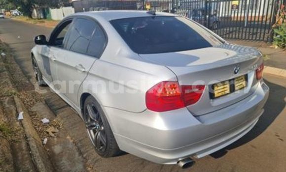 Acheter Occasion Voiture BMW 3–Series Blanc à Beitbridge, Matabeleland South Acheter Occasion Voiture BMW 3–Series Blanc à Beitbridge, Matabeleland South
