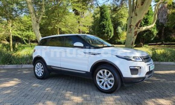 Tenga Tsaru Land Rover Range Rover Evoque Chena Mota in Beitbridge in Matabeleland South Tenga Tsaru Land Rover Range Rover Evoque Chena Mota in Beitbridge in Matabeleland South