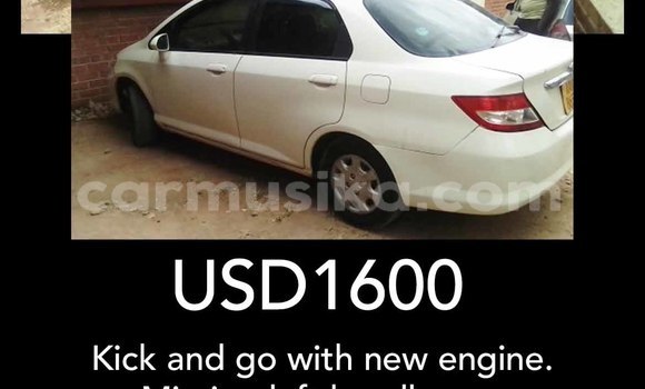 Acheter Occasion Voiture Honda Fit Aria Blanc à Harare, Harare