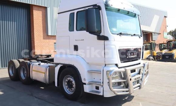 Buy Used Marlin 5EXi White Car in Beitbridge in Matabeleland South Buy Used Marlin 5EXi White Car in Beitbridge in Matabeleland South