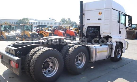 Acheter Occasion Voiture Marlin 5EXi Blanc à Beitbridge, Matabeleland South Acheter Occasion Voiture Marlin 5EXi Blanc à Beitbridge, Matabeleland South
