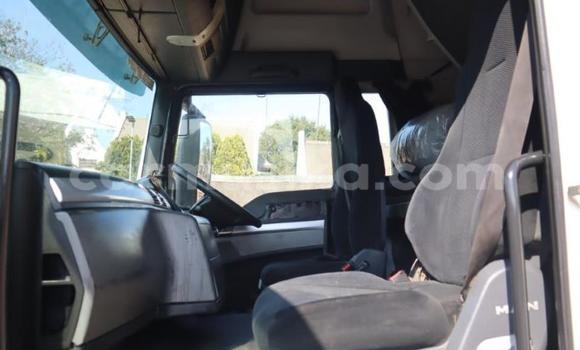 Acheter Occasion Voiture Marlin 5EXi Blanc à Beitbridge, Matabeleland South Acheter Occasion Voiture Marlin 5EXi Blanc à Beitbridge, Matabeleland South