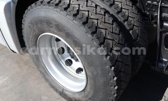 Acheter Occasion Voiture Marlin 5EXi Blanc à Beitbridge, Matabeleland South Acheter Occasion Voiture Marlin 5EXi Blanc à Beitbridge, Matabeleland South