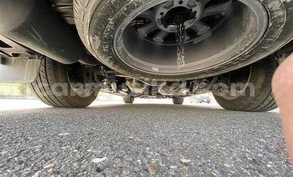 Acheter Import Voiture Toyota Land Cruiser Blanc à Beitbridge, Matabeleland South Acheter Import Voiture Toyota Land Cruiser Blanc à Beitbridge, Matabeleland South