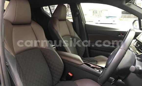 Acheter Import Voiture Toyota C-HR Noir à Beitbridge, Matabeleland South Acheter Import Voiture Toyota C-HR Noir à Beitbridge, Matabeleland South