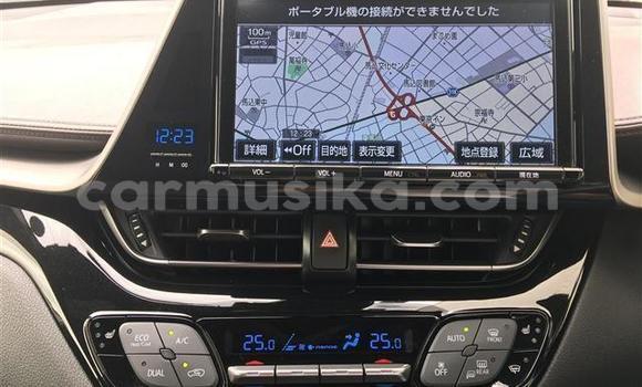 Acheter Import Voiture Toyota C-HR Noir à Beitbridge, Matabeleland South Acheter Import Voiture Toyota C-HR Noir à Beitbridge, Matabeleland South