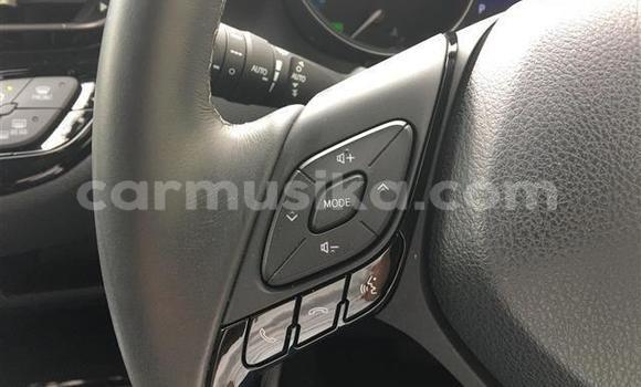 Acheter Import Voiture Toyota C-HR Noir à Beitbridge, Matabeleland South Acheter Import Voiture Toyota C-HR Noir à Beitbridge, Matabeleland South