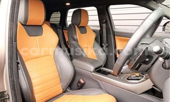 Acheter Import Voiture Land Rover Range Rover Autre à Beitbridge, Matabeleland South Acheter Import Voiture Land Rover Range Rover Autre à Beitbridge, Matabeleland South