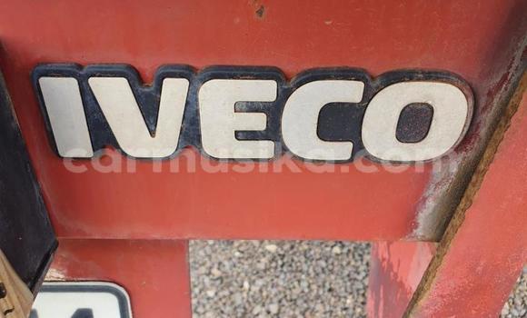 Nunua Ilio tumika Iveco Cargo Nyeupe Lori ndani ya Beitbridge nchini Matabeleland Kusini Nunua Ilio tumika Iveco Cargo Nyeupe Lori ndani ya Beitbridge nchini Matabeleland Kusini