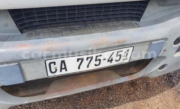 Nunua Ilio tumika Iveco Cargo Nyeupe Lori ndani ya Beitbridge nchini Matabeleland Kusini Nunua Ilio tumika Iveco Cargo Nyeupe Lori ndani ya Beitbridge nchini Matabeleland Kusini