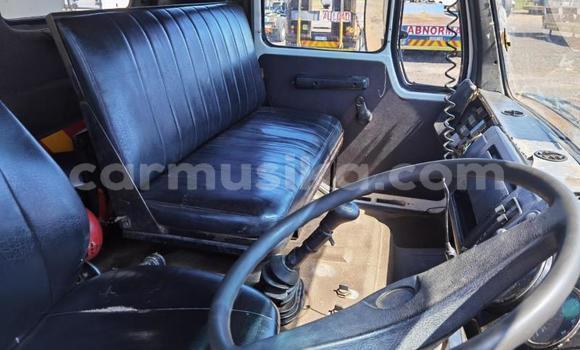 Tenga Tsaru Mercedes‒Benz Tipper Chena Rori in Beitbridge in Matabeleland South Tenga Tsaru Mercedes‒Benz Tipper Chena Rori in Beitbridge in Matabeleland South