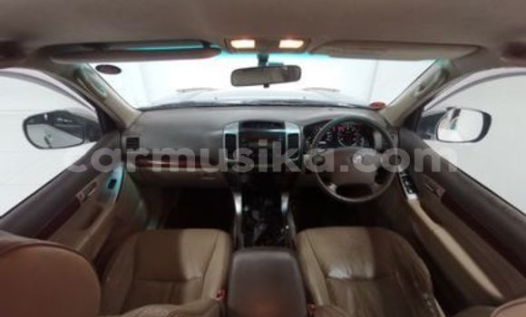 Buy Used Toyota Prado Silver Car in Beitbridge in Matabeleland South Buy Used Toyota Prado Silver Car in Beitbridge in Matabeleland South