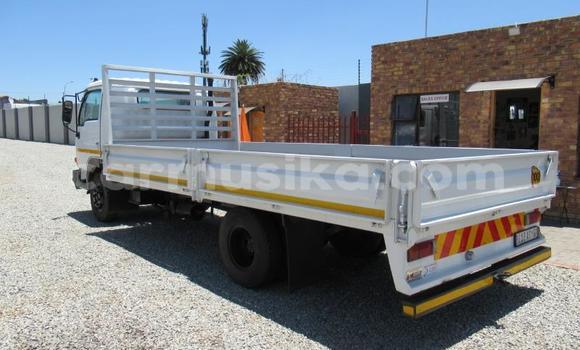 Tenga Tsaru Toyota Dyna Zvimwe Rori in Beitbridge in Matabeleland South Tenga Tsaru Toyota Dyna Zvimwe Rori in Beitbridge in Matabeleland South