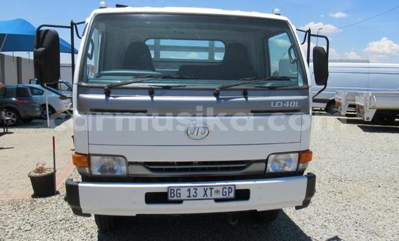 Tenga Tsaru Toyota Dyna Zvimwe Rori in Beitbridge in Matabeleland South Tenga Tsaru Toyota Dyna Zvimwe Rori in Beitbridge in Matabeleland South