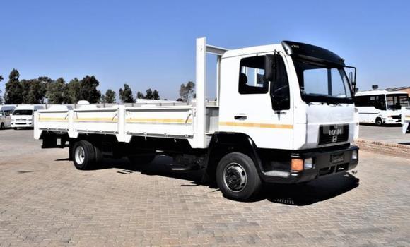 Buy Used Man Silent White Truck in Beitbridge in Matabeleland South