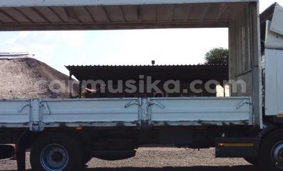 Buy Used Mercedes‒Benz Truck Other Truck in Beitbridge in Matabeleland South Buy Used Mercedes‒Benz Truck Other Truck in Beitbridge in Matabeleland South