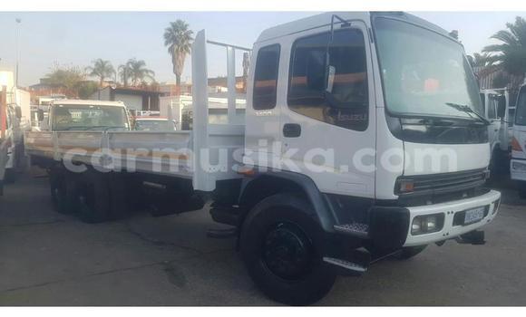Buy Used Isuzu FTR 850 Other Truck in Beitbridge in Matabeleland South Buy Used Isuzu FTR 850 Other Truck in Beitbridge in Matabeleland South