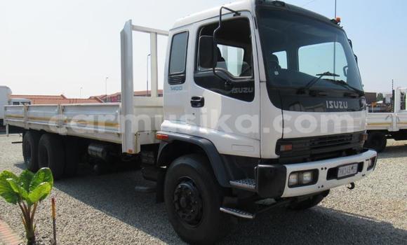 Buy Used Isuzu FTR 850 Other Truck in Beitbridge in Matabeleland South Buy Used Isuzu FTR 850 Other Truck in Beitbridge in Matabeleland South